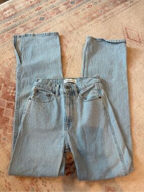 Abercrombie & Fitch Light Blue High-Rise Women's Jeans
